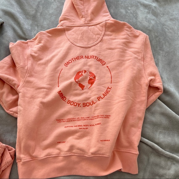 The Arrivals set - Picture 9 of 12